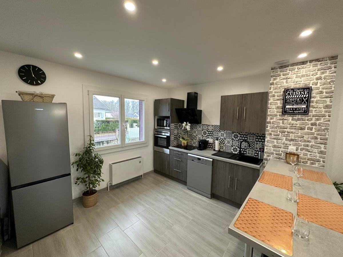 Agreable Maison Avec Jardin A 주앵빌 외부 사진