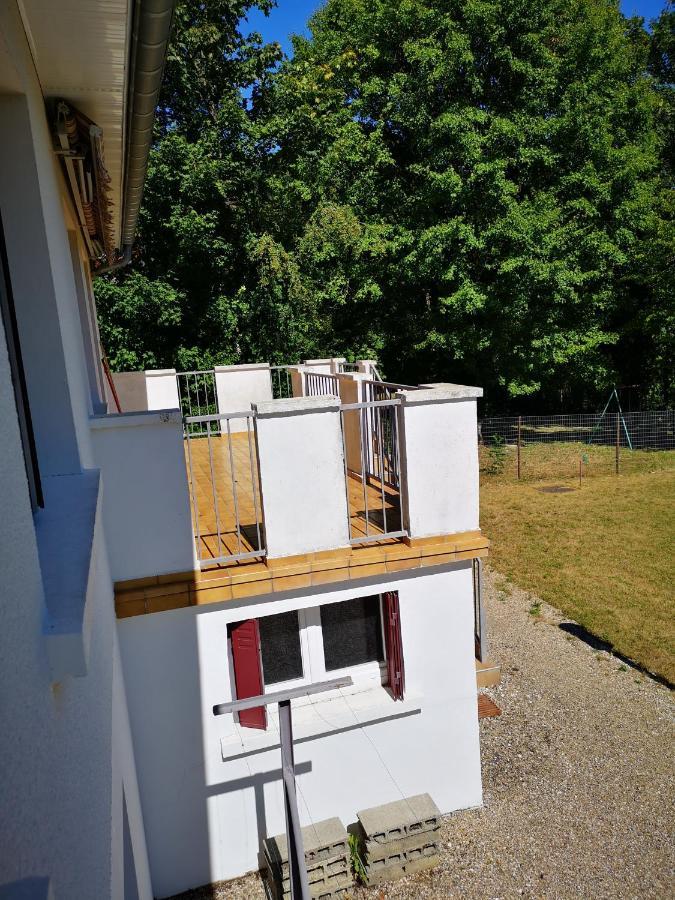 Agreable Maison Avec Jardin A 주앵빌 외부 사진