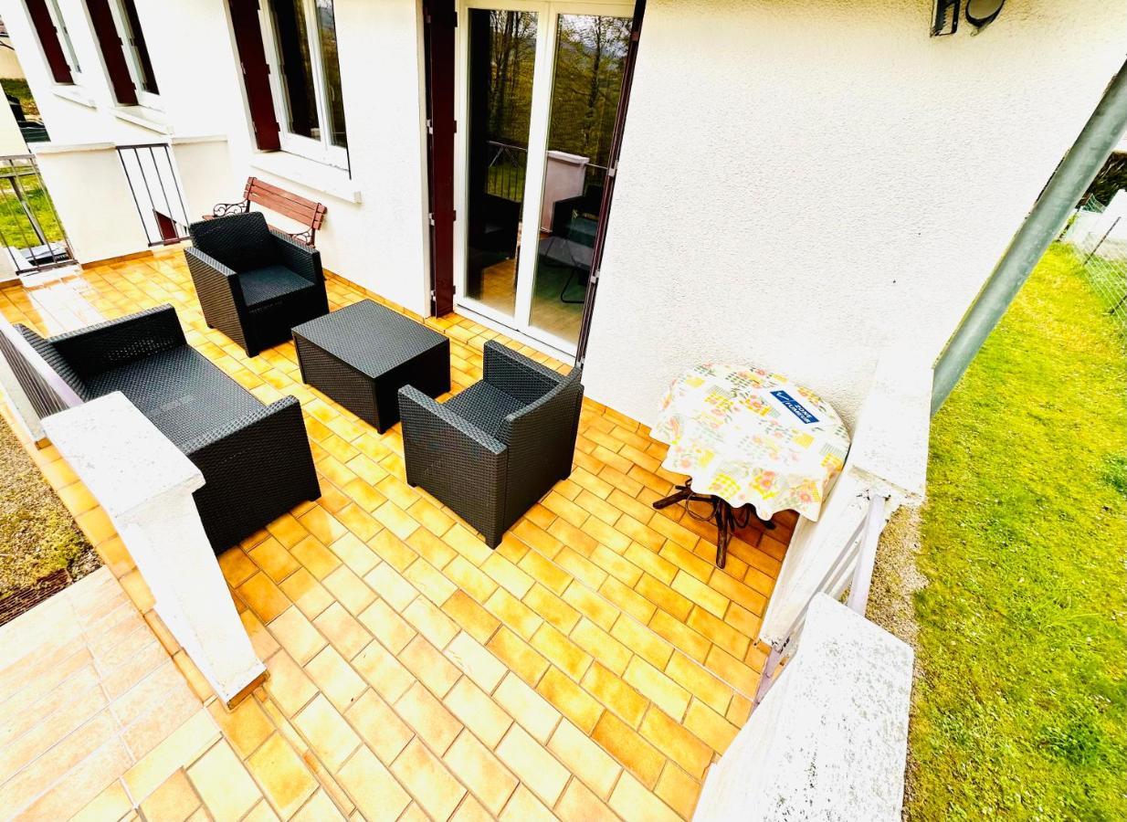 Agreable Maison Avec Jardin A 주앵빌 외부 사진